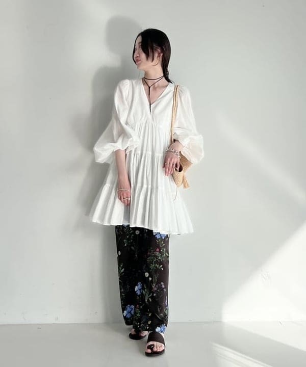 隈元 楓さんの「BEAMS WOMEN｜【別注】MARIHA / エンジェルのミニワンピース」を使ったコーディネート