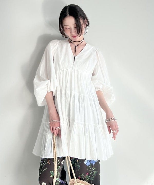 隈元 楓さんの「BEAMS WOMEN｜【別注】MARIHA / エンジェルのミニワンピース」を使ったコーディネート