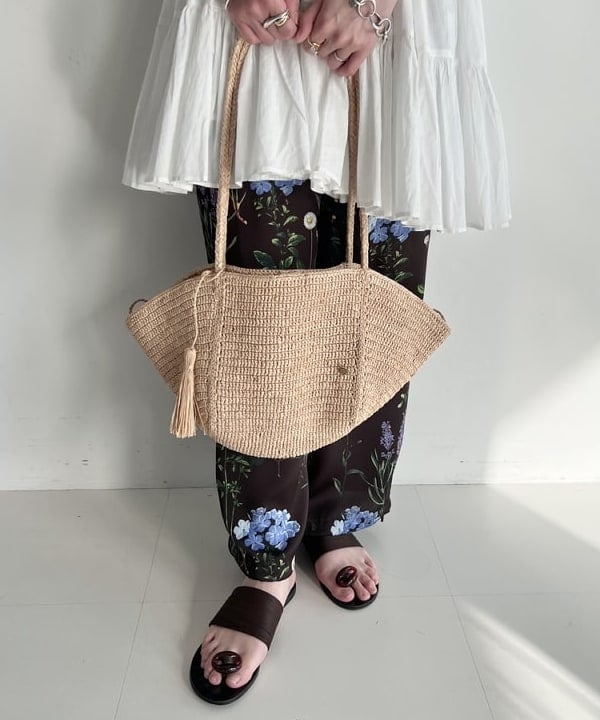 隈元 楓さんの「BEAMS WOMEN｜【別注】MARIHA / エンジェルのミニワンピース」を使ったコーディネート