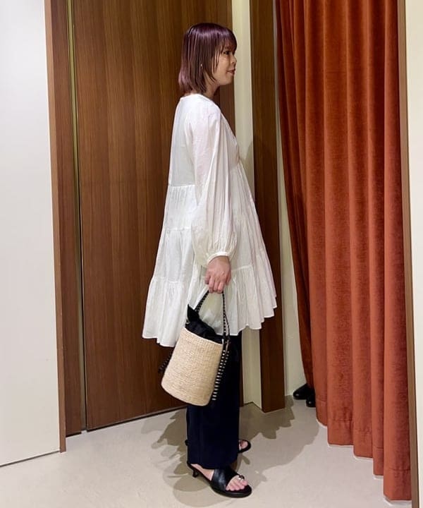 早川 萌子さんの「BEAMS WOMEN｜【別注】MARIHA / エンジェルのミニワンピース」を使ったコーディネート