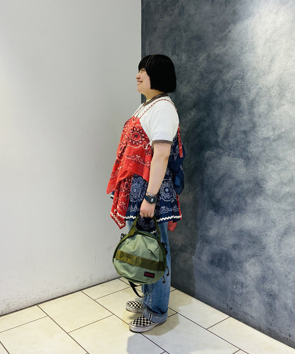 佐藤 歩さんの「BEAMS WOMEN｜【別注】HEAR MY NAME &times; maturely / プレイヤーズ プリント ショートスリーブ」を使ったコーディネート