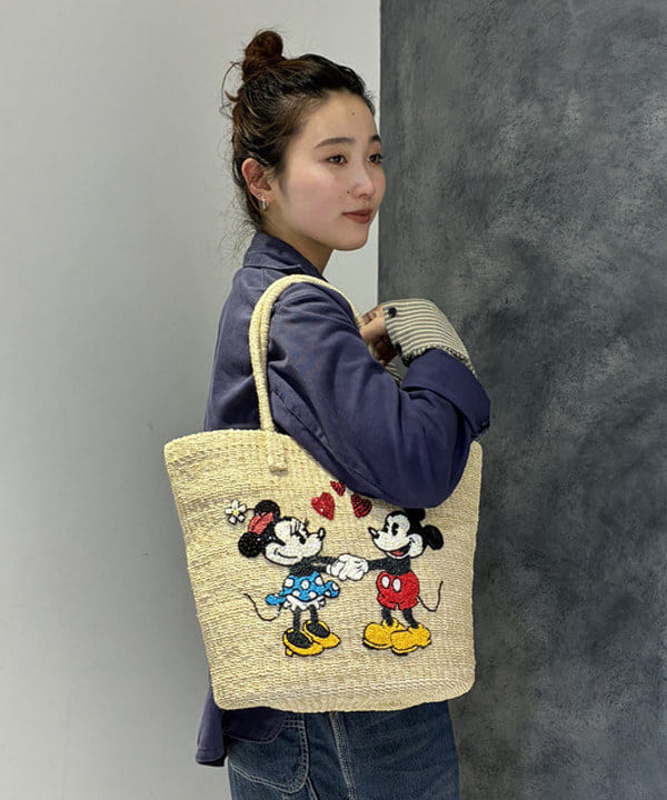 モモさんの「BEAMS WOMEN｜Disney アバカ トートバッグ」を使ったコーディネート