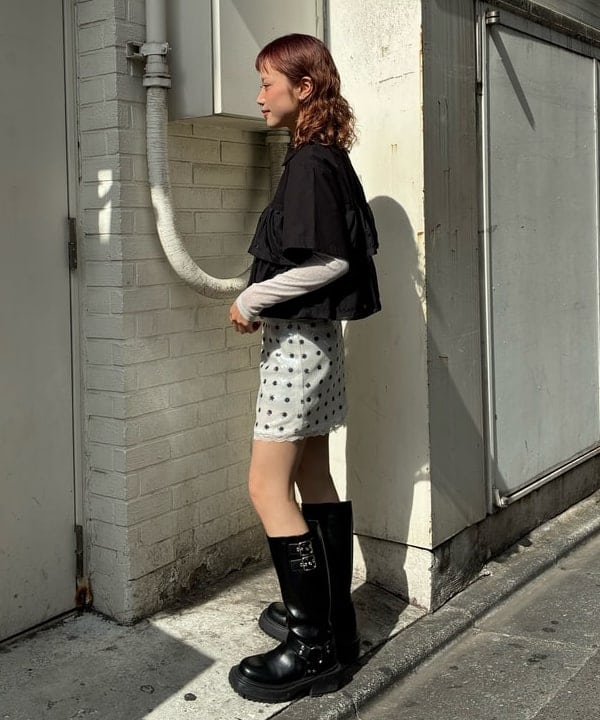 リズさんの「BEAMS WOMEN｜ワイド ダブル バックル ベルト」を使ったコーディネート