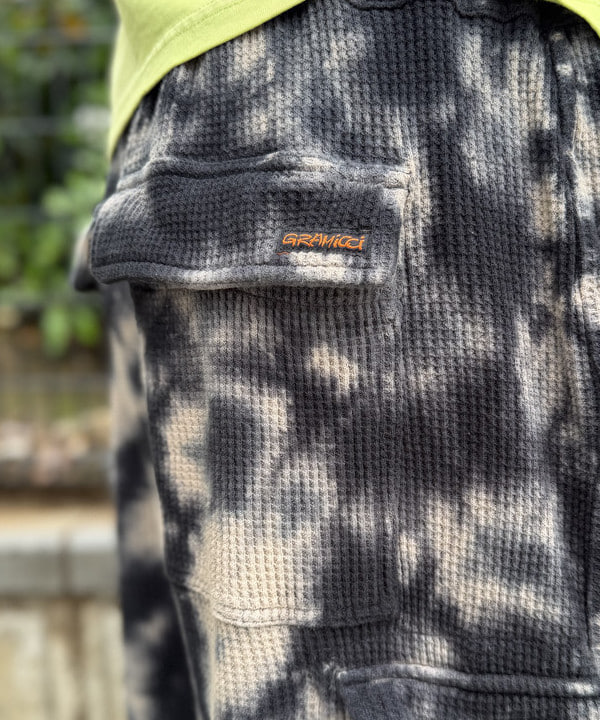BAKU(東江 漠)さんの「BEAMS WOMEN｜Loose Fade T-Shirt」を使ったコーディネート