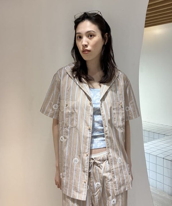 神坂 莉子さんの「BEAMS WOMEN｜noeyedia / メガネ "NE-470"」を使ったコーディネート