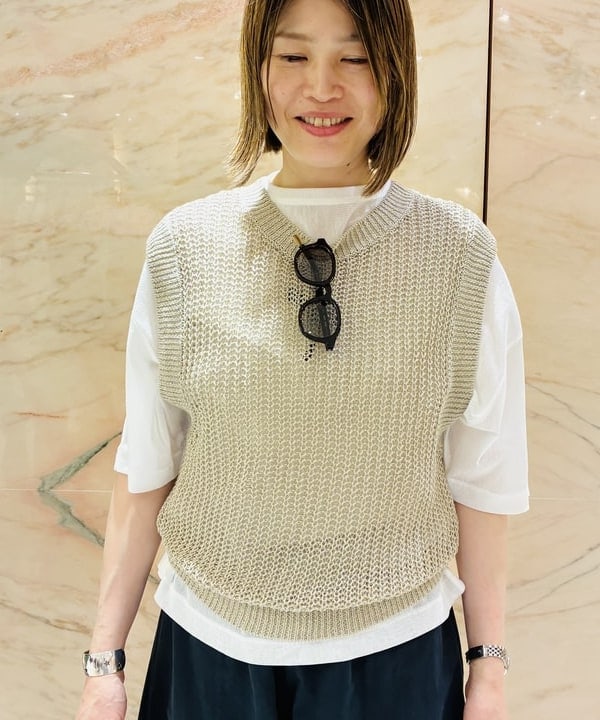 岩沢 珠代さんの「BEAMS WOMEN｜コットン チュール オーバー Tシャツ」を使ったコーディネート