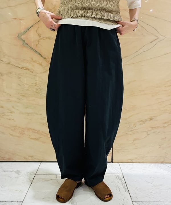 岩沢 珠代さんの「BEAMS WOMEN｜コットン チュール オーバー Tシャツ」を使ったコーディネート