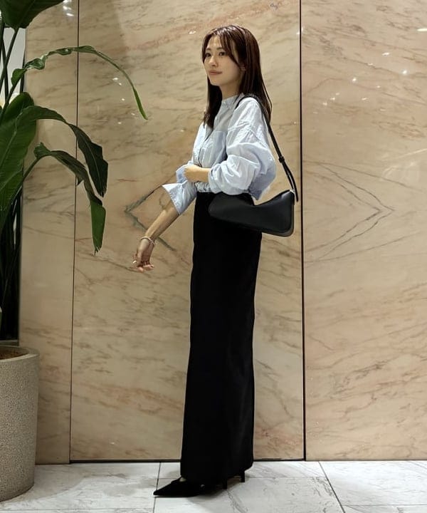茂野 真楓さんの「BEAMS WOMEN｜KHADI オーバー ショート シャツ」を使ったコーディネート
