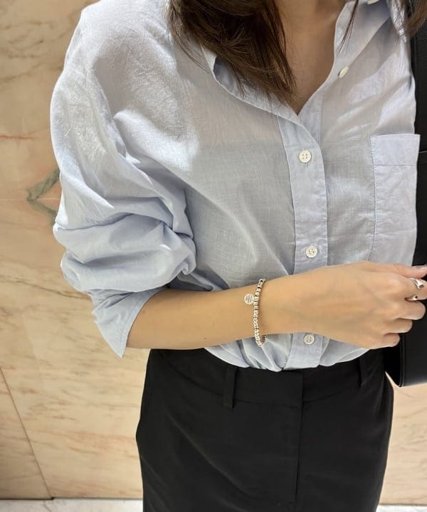 茂野 真楓さんの「BEAMS WOMEN｜KHADI オーバー ショート シャツ」を使ったコーディネート
