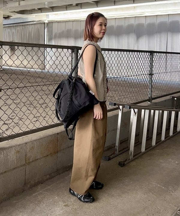 早川 萌子さんの「BEAMS WOMEN｜サッカー チェック フリル ノースリーブ」を使ったコーディネート