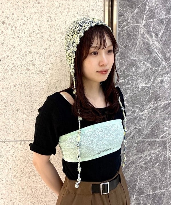 カタヤマ アヤさんの「BEAMS WOMEN｜RIB キリカエ アシメネック Tシャツ」を使ったコーディネート