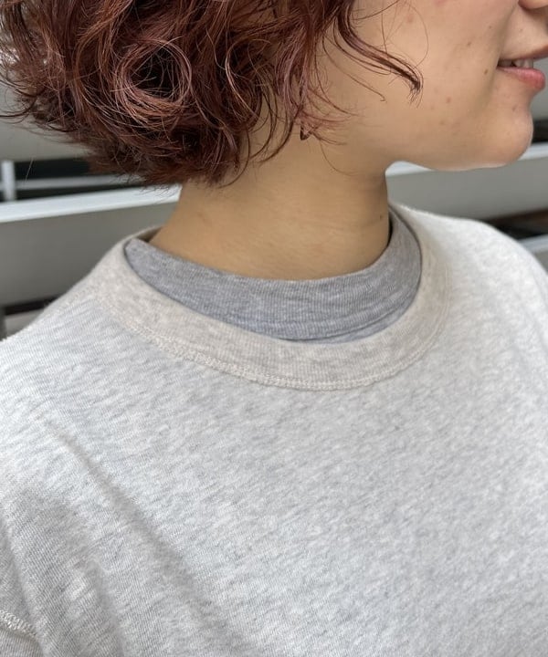 まつむさんの「BEAMS WOMEN｜【別注】Healthknit / クルーネック ロングスリーブ Tシャツ」を使ったコーディネート