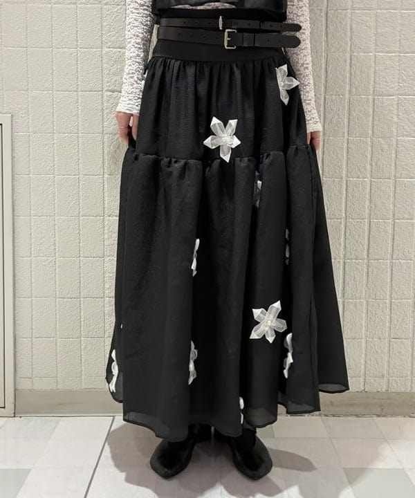 神坂 莉子さんの「BEAMS WOMEN｜ワイド ダブル バックル ベルト」を使ったコーディネート