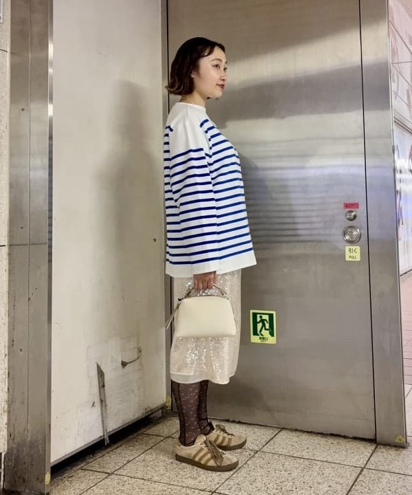 葛岡 七海さんの「BEAMS WOMEN｜maturely / スパンコール ハーフ パンツ」を使ったコーディネート