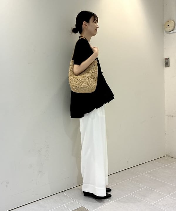 ヒライさんの「BEAMS WOMEN｜リヨセル ナイロン イージーパンツ」を使ったコーディネート