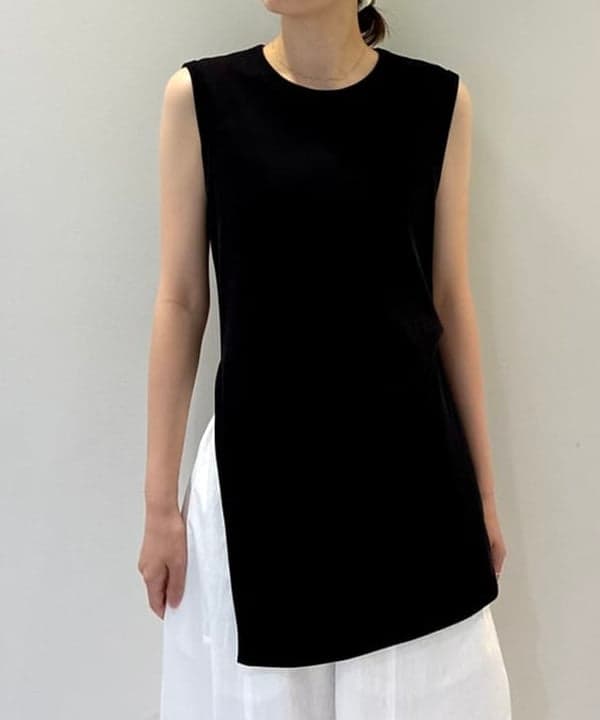 ヒライさんの「BEAMS WOMEN｜スリット ノースリーブ チュニック」を使ったコーディネート