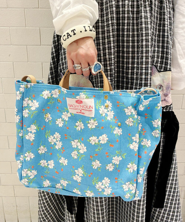りかちょび/岸本梨佳さんの「BEAMS WOMEN｜【別注】BAG'n'NOUN / FLOWER 2WAY」を使ったコーディネート
