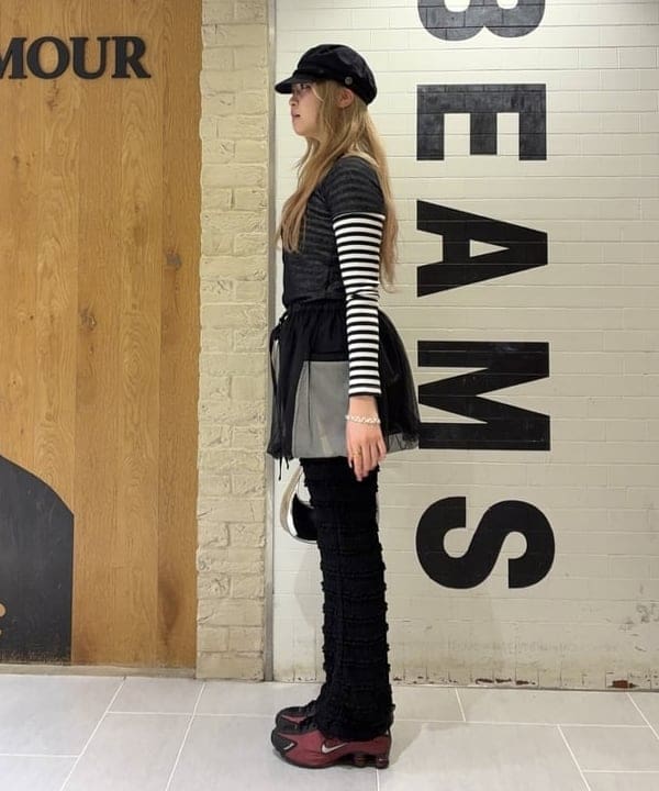 桃羽さんの「BEAMS WOMEN｜シアー コンパクト ハーフ スリーブ カーディガン」を使ったコーディネート