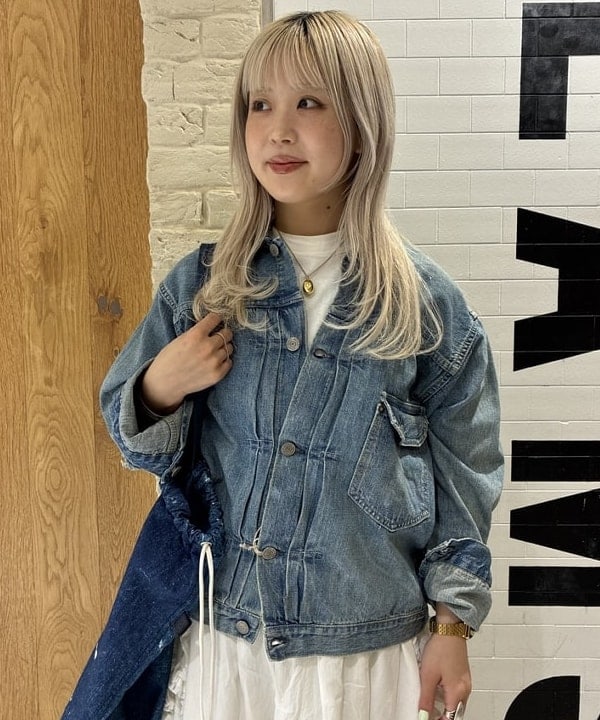 ando naoさんの「BEAMS WOMEN｜ドビー フリル スカート」を使ったコーディネート
