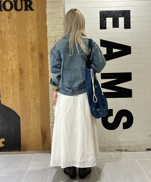 ando naoさんの「BEAMS WOMEN｜ドビー フリル スカート」を使ったコーディネート