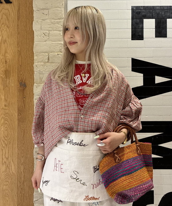 ando naoさんの「BEAMS WOMEN｜エンブロ エプロン パンツ」を使ったコーディネート