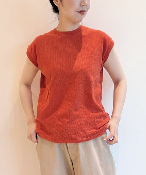 おのすさんの「BEAMS WOMEN｜【別注】HEAR MY NAME &times; maturely / ニュアンス チノ」を使ったコーディネート