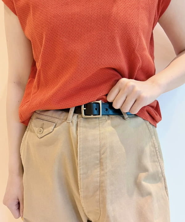 おのすさんの「BEAMS WOMEN｜【別注】HEAR MY NAME &times; maturely / ニュアンス チノ」を使ったコーディネート