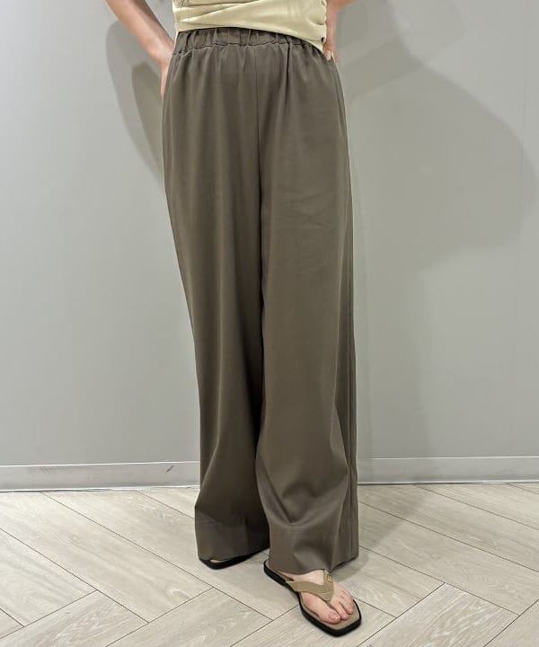 OSUMIさんの「BEAMS WOMEN｜スリット ノースリーブ チュニック」を使ったコーディネート