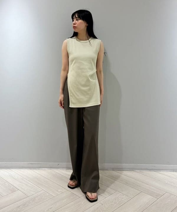 OSUMIさんの「BEAMS WOMEN｜スリット ノースリーブ チュニック」を使ったコーディネート