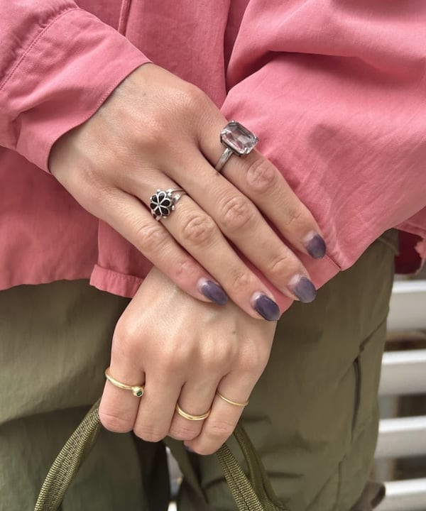 MATSUMOTO AMIさんの「BEAMS WOMEN｜【別注】BRIEFING / ヘルメット バッグ &rdquo;OLIVE&rdquo;」を使ったコーディネート