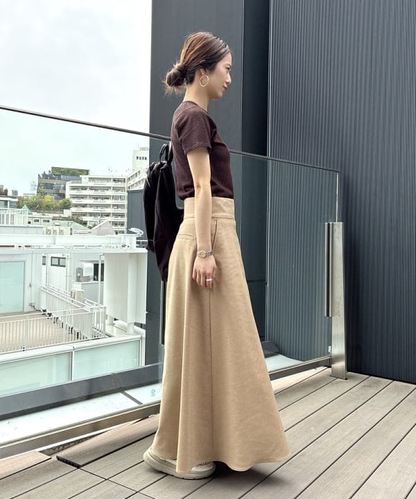 蒲原 捺美さんの「BEAMS WOMEN｜ブークレ クルーネック Tシャツ」を使ったコーディネート