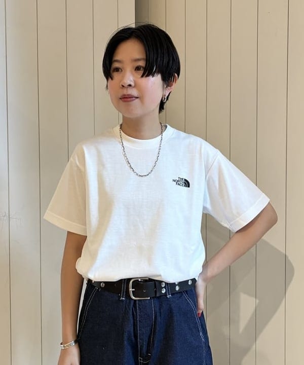 ミナミマリコさんの「BEAMS WOMEN｜THE NORTH FACE / ショートスリーブ ベース キャンプ ダッフル グラフィック Tシャツ」を使ったコーディネート
