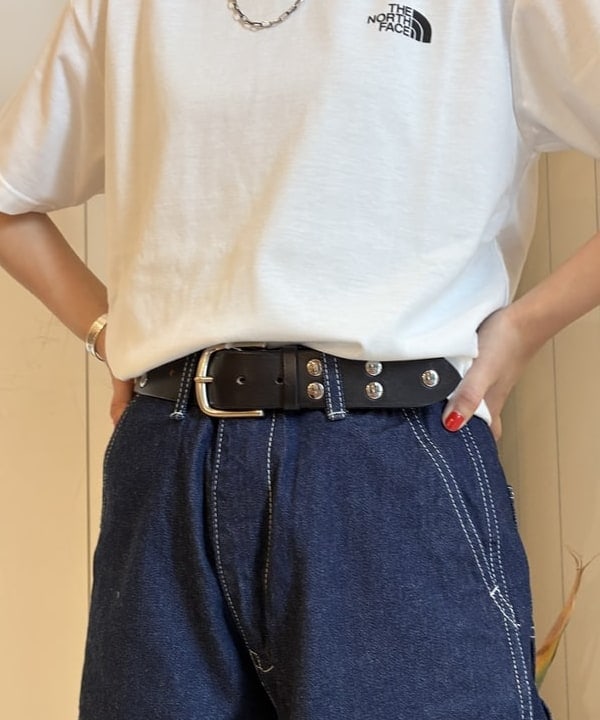 ミナミマリコさんの「BEAMS WOMEN｜THE NORTH FACE / ショートスリーブ ベース キャンプ ダッフル グラフィック Tシャツ」を使ったコーディネート