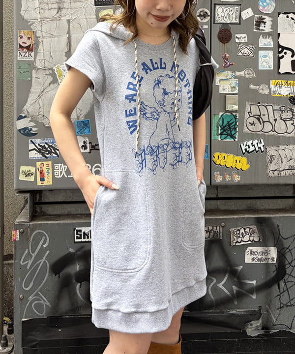 まゆちゃんさんの「BEAMS WOMEN｜サテン ホーボ ーバッグ」を使ったコーディネート