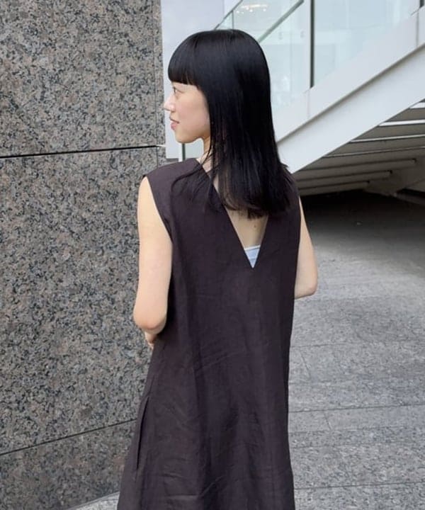 野村 美紅さんの「BEAMS WOMEN｜シンプル リネン 2WAY ドレス .M」を使ったコーディネート