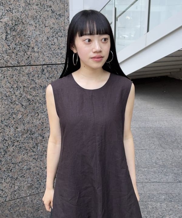 野村 美紅さんの「BEAMS WOMEN｜シンプル リネン 2WAY ドレス .M」を使ったコーディネート