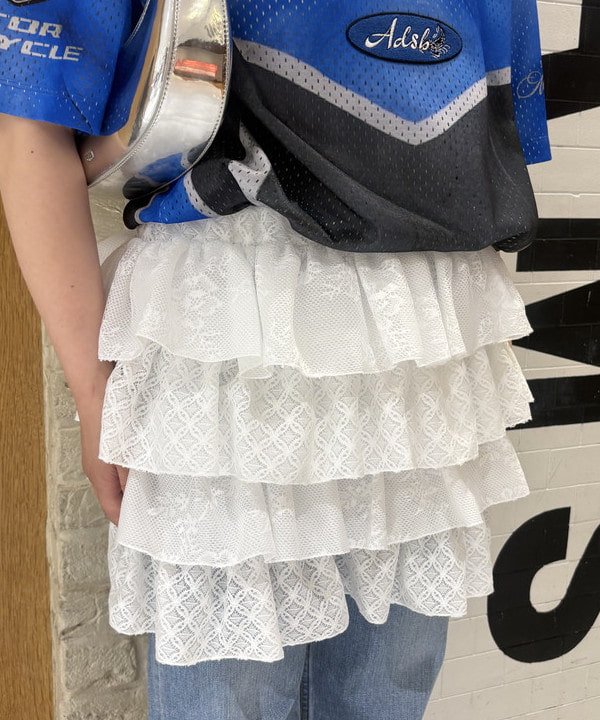 大石彩可さんの「BEAMS WOMEN｜JW PEI / Harlee shoulder bag SILVER」を使ったコーディネート