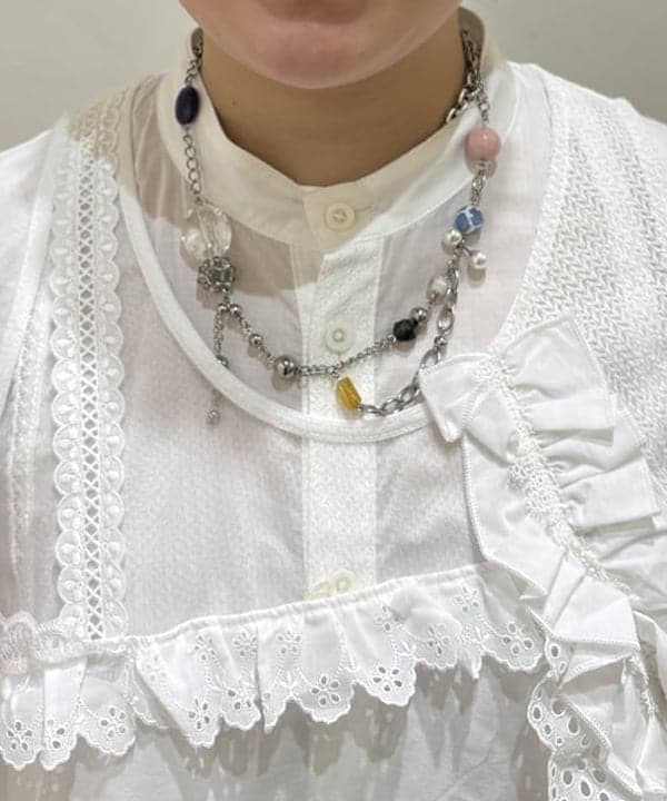 大石彩可さんの「BEAMS WOMEN｜【別注】TORI-TO / コラージュ ノースリーブ シャツ」を使ったコーディネート