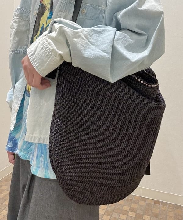 Ryohei Takataさんの「BEAMS WOMEN｜レザー ワンショルダーバッグ」を使ったコーディネート