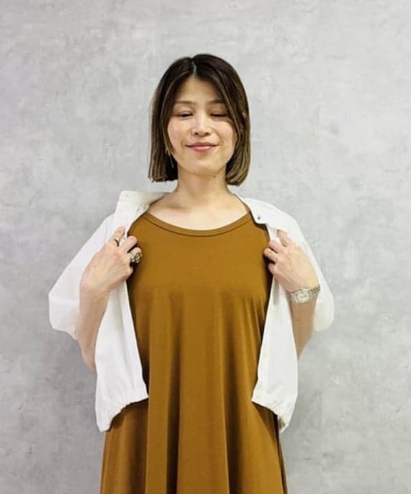 岩沢 珠代さんの「BEAMS WOMEN｜AK+1 / 2WAY フレア ワンピース」を使ったコーディネート