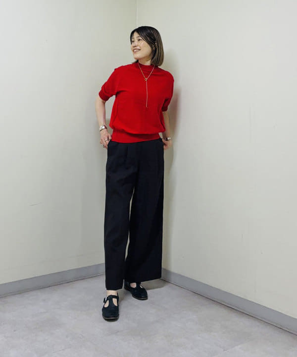 岩沢 珠代さんの「BEAMS WOMEN｜AK+1 / モックネック ハーフスリーブ スウェット」を使ったコーディネート