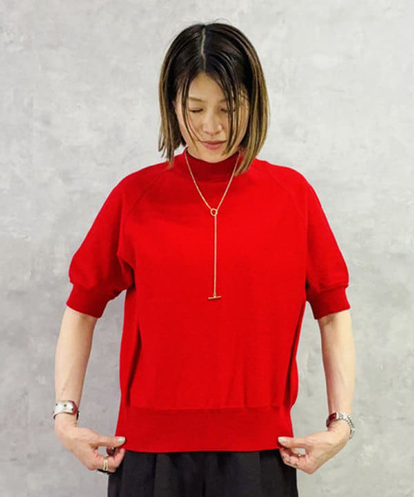 岩沢 珠代さんの「BEAMS WOMEN｜AK+1 / モックネック ハーフスリーブ スウェット」を使ったコーディネート