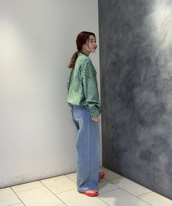 モモさんの「BEAMS WOMEN｜【別注】Gramicci / 5ポケット ワイド デニム」を使ったコーディネート