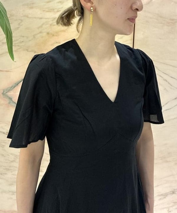 越智 里美さんの「BEAMS WOMEN｜【別注】MARIHA / せせらぎのワンピース ソリッド」を使ったコーディネート