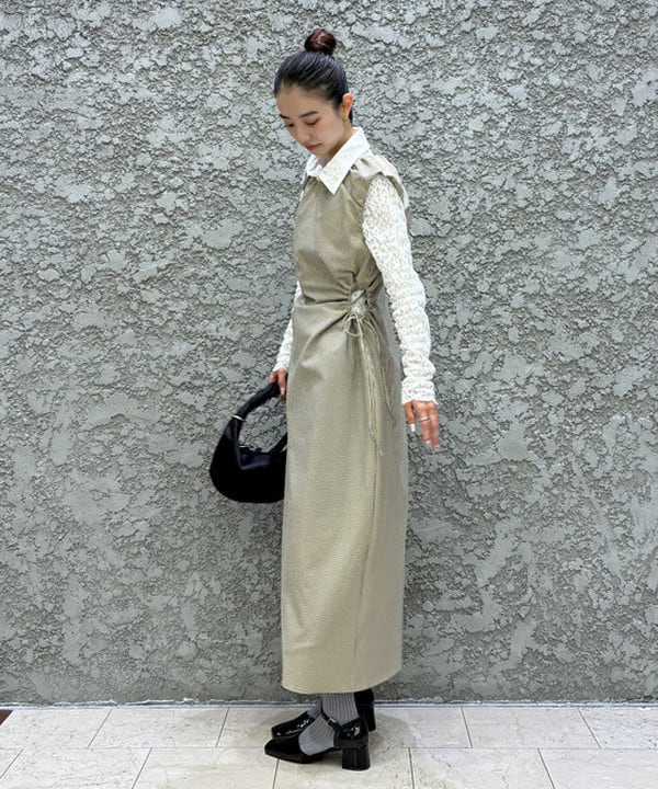 ササキさんの「BEAMS WOMEN｜カットアウト ノースリーブ ワンピース」を使ったコーディネート