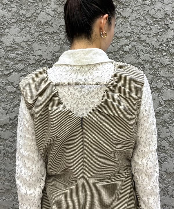 ササキさんの「BEAMS WOMEN｜カットアウト ノースリーブ ワンピース」を使ったコーディネート