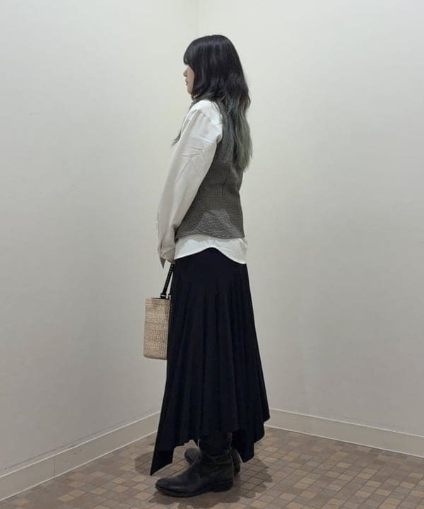 須賀さんの「BEAMS WOMEN｜サッカー チェック フリル ノースリーブ」を使ったコーディネート