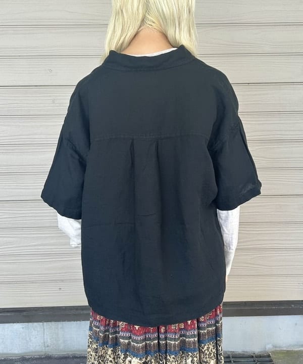 MATSUMOTO AMIさんの「BEAMS WOMEN｜リネン ソリッド ショートスリーブ ＜イージーケア＞」を使ったコーディネート