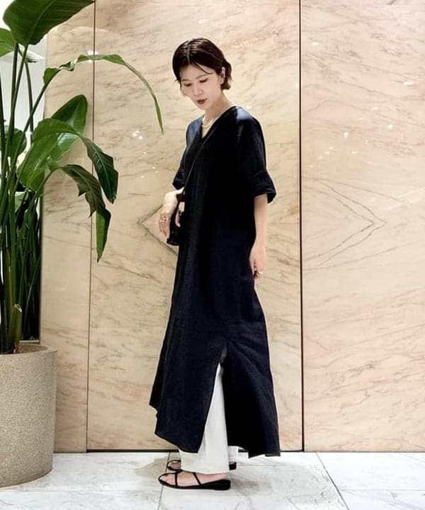 AONO SHIKAMAさんの「BEAMS WOMEN｜リネン カフタン ワンピース」を使ったコーディネート