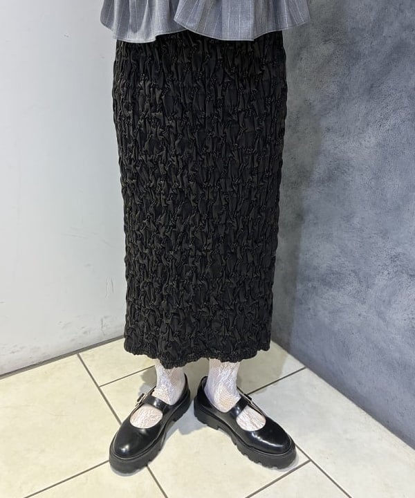 SAEさんの「BEAMS WOMEN｜裾フリル ショート シャツ」を使ったコーディネート